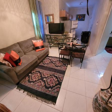 #1 Jacaranda Vacation Home Spanish Town 外观 照片
